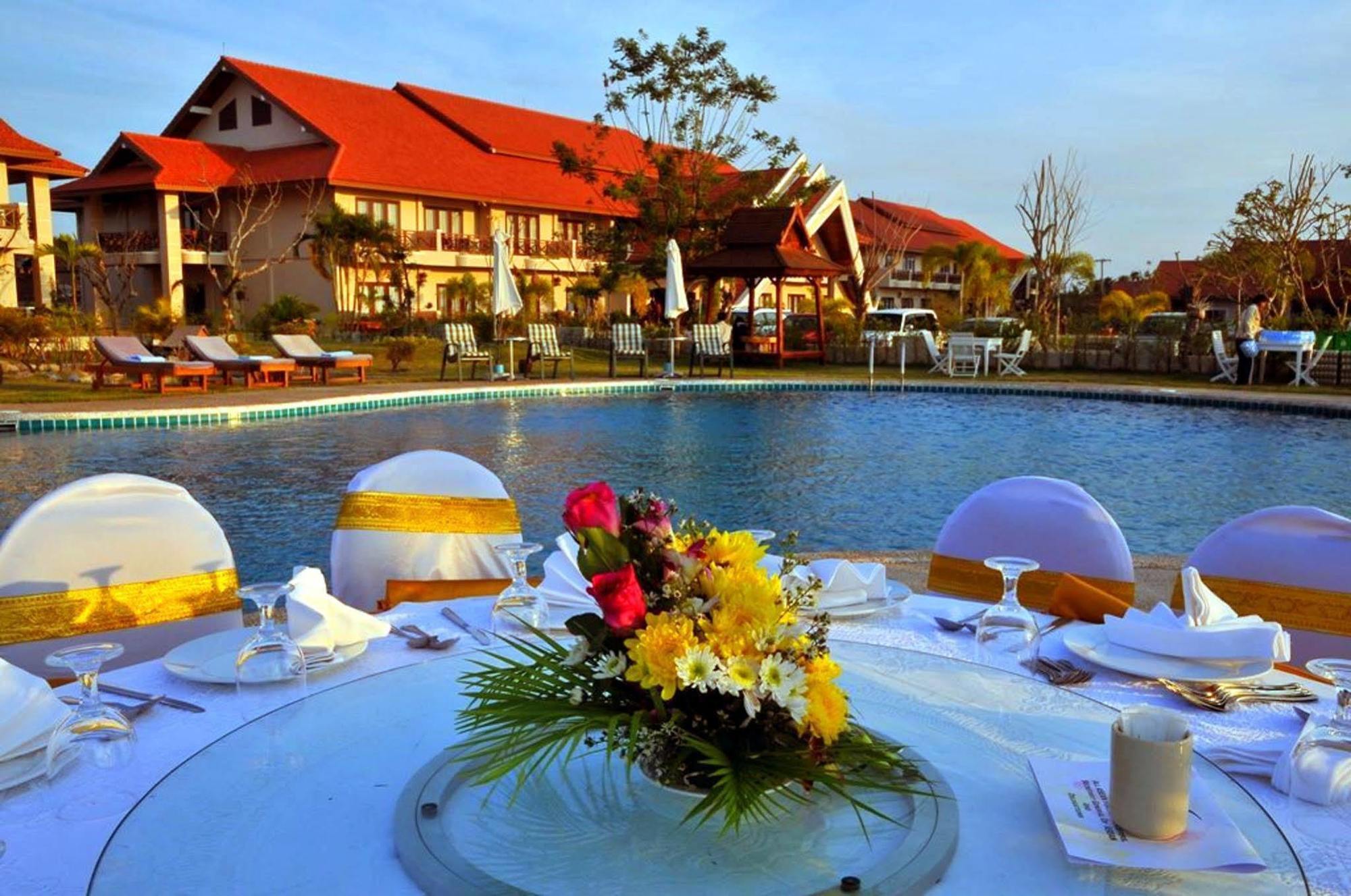 Daosavanh Resort&Spa Hotel Savannakhet Eksteriør bilde